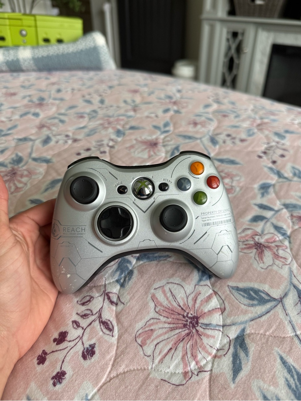 Microsoft Xbox 360 Halo Reach Limited Edition Silver Wireless Controller (2/2)